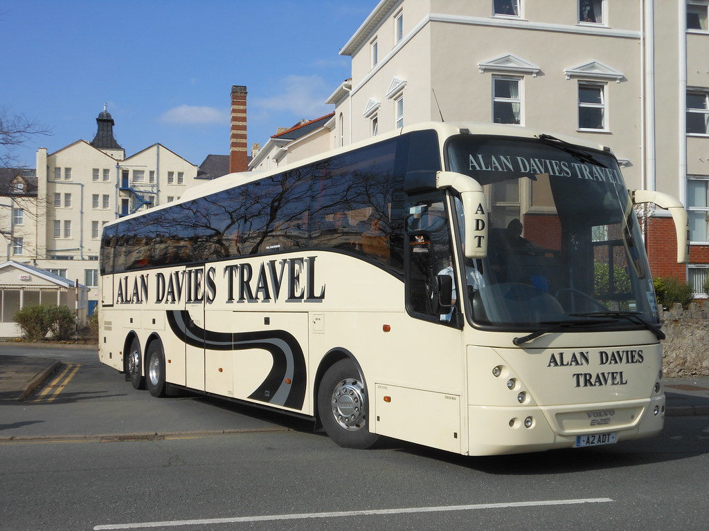 Alan Davies Travel