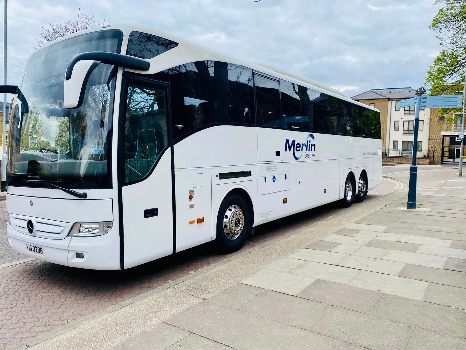 Merlin Coaches