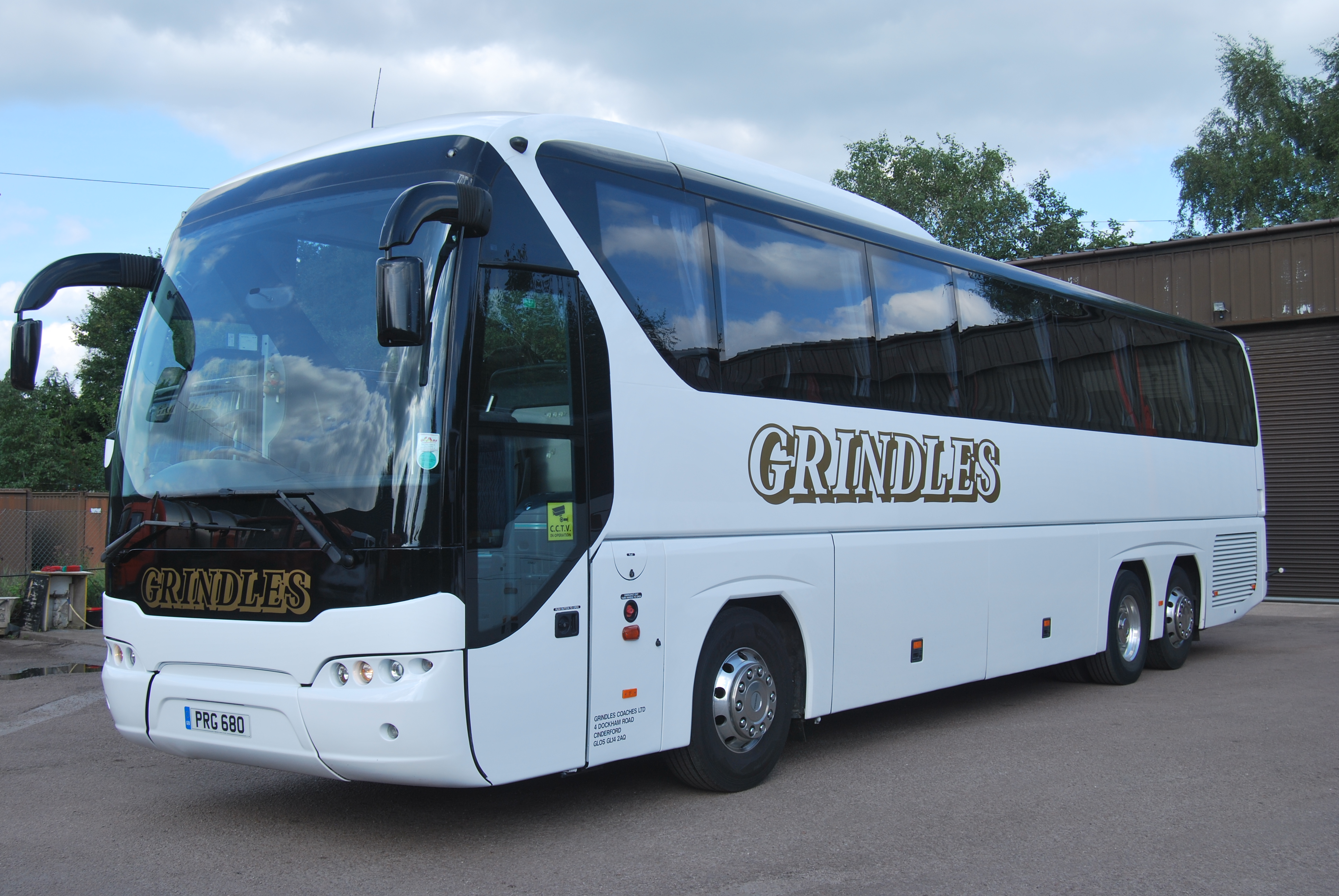 Grindles Coaches Ltd - Neoplan Tourliner