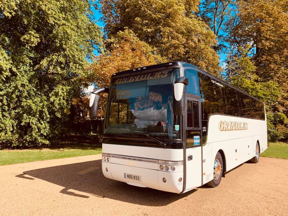 Grindles Coaches Ltd - Vanhool T9