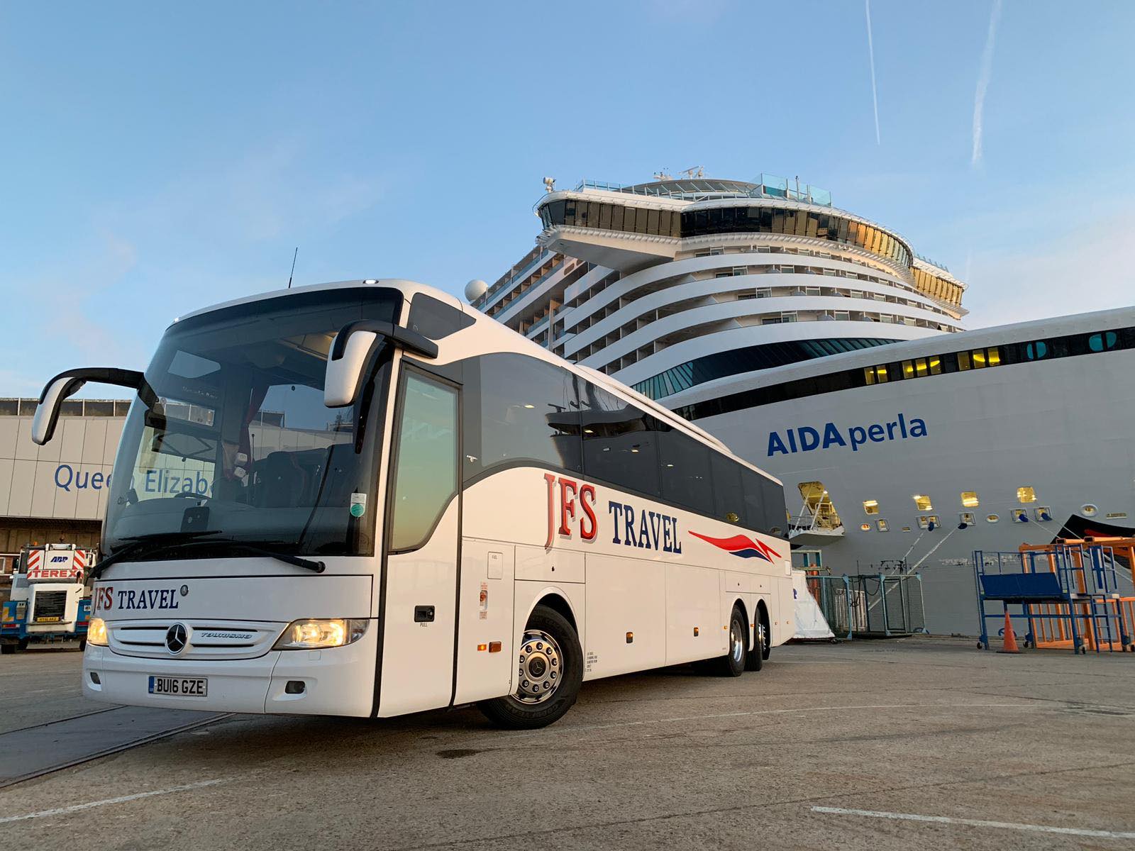 JFS Travel - Mercedes Tourismo