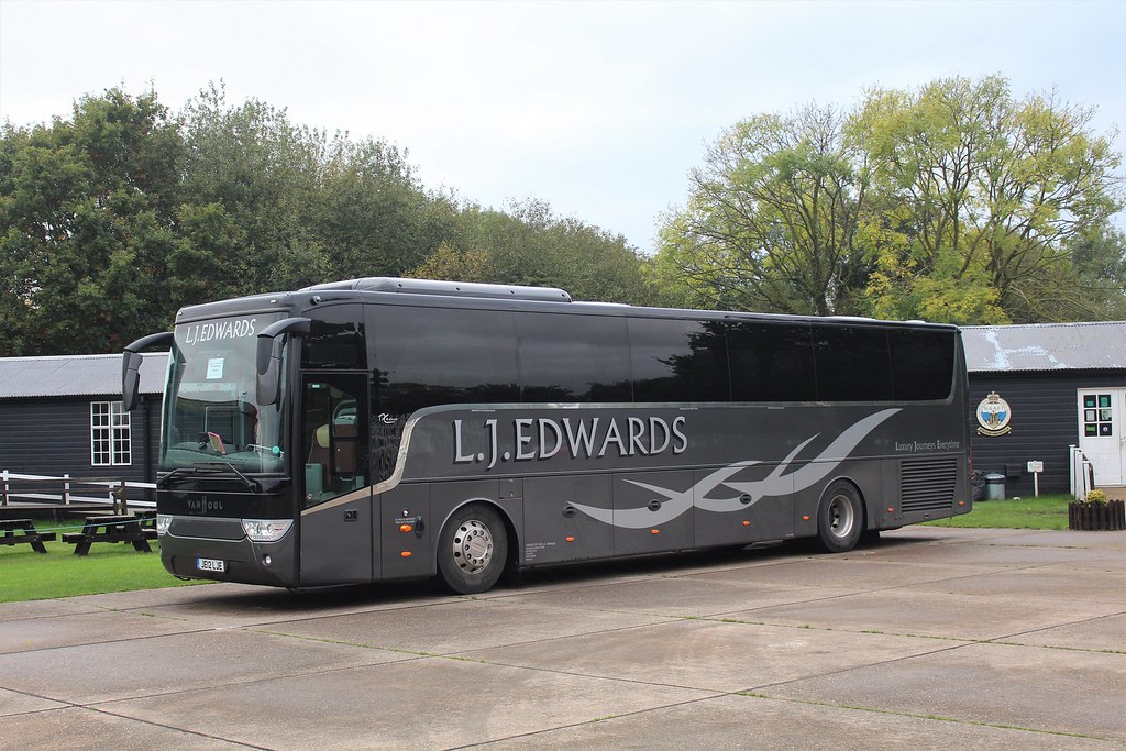 LJ Edwards Coach Hire