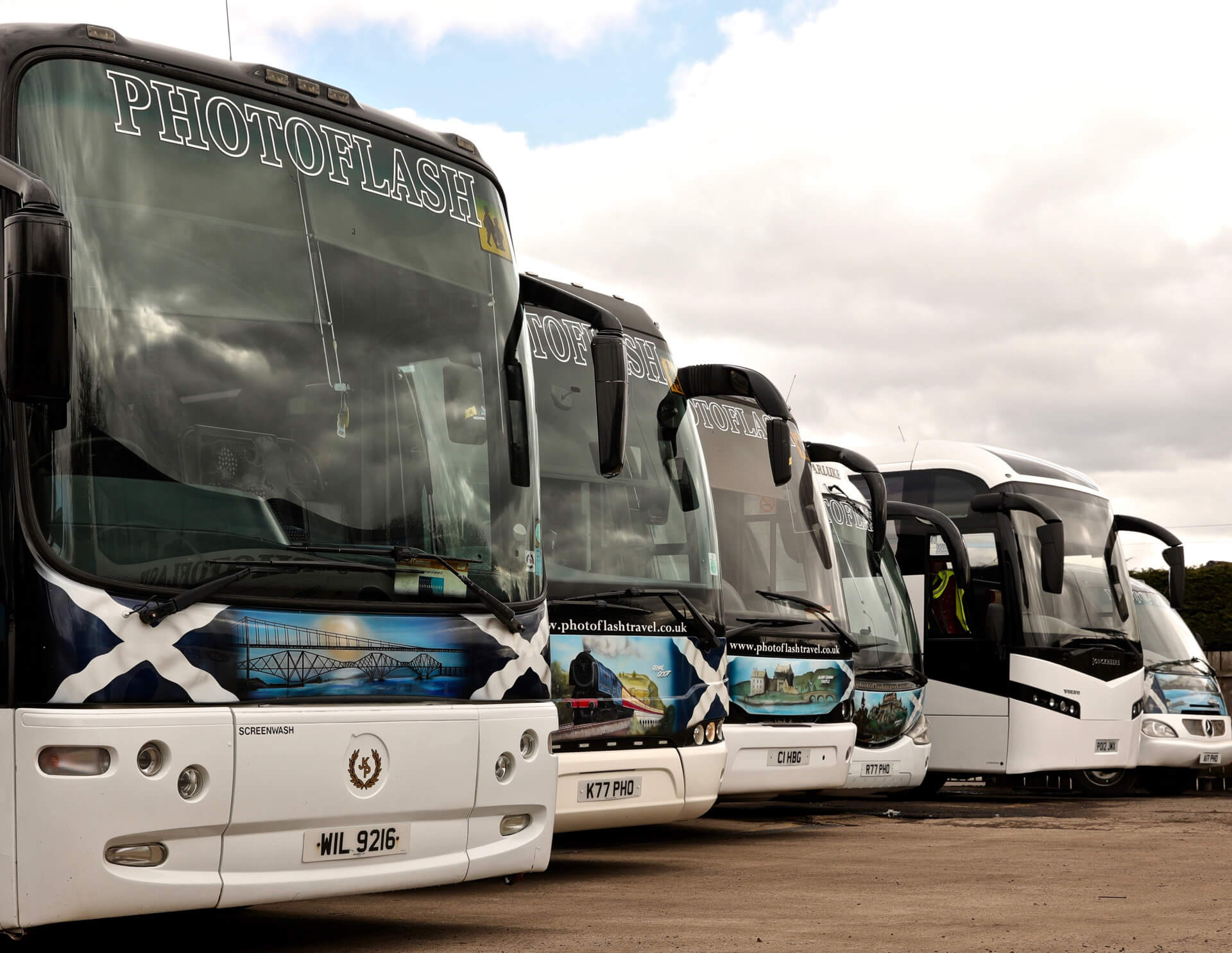 Photoflash Coaches & Minibuses