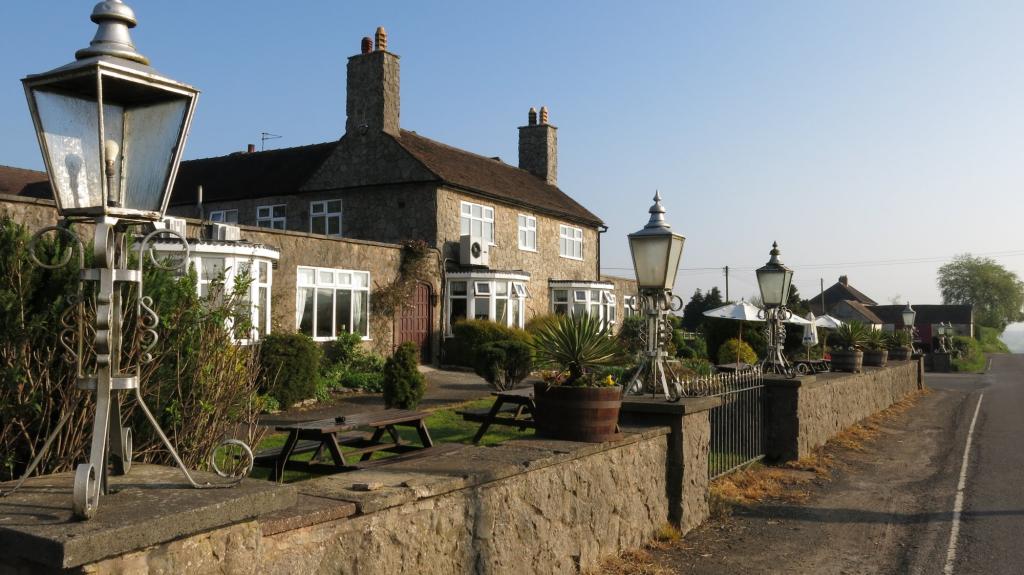Grayshells Travel Ltd