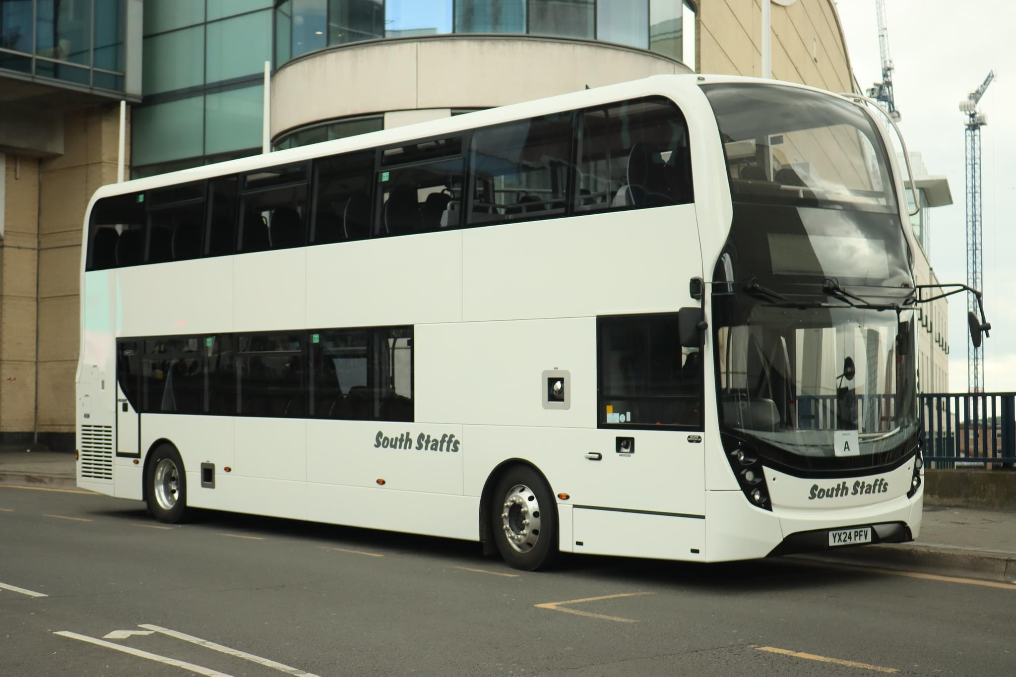 LA Travel (Midlands) Ltd T/A South Staffs - ADL 85 Seat E400MMC PSVAR